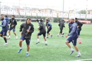 SİLİVRİSPOR’DA UŞAKSPOR MESAİSİ BAŞLADI