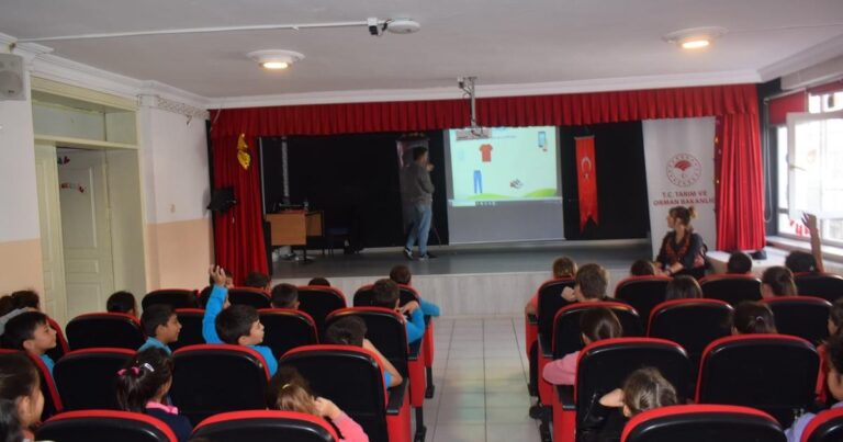 SİLİVRİ’DE ÖĞRENCİLERE SU VERİMLİLİĞİ KONUSUNDA BİLGİ VERİLDİ