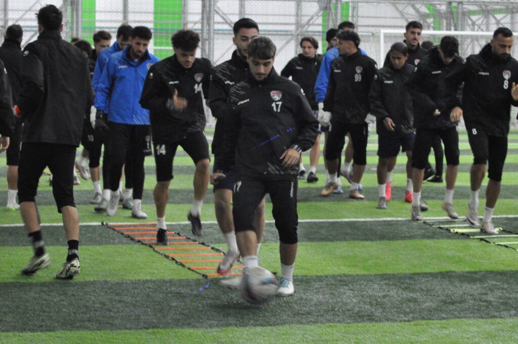 SİLİVRİSPOR GALİBİYETE KİLİTLENDİ