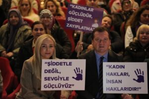 Silivri’de Kadına Şiddet Konusunda Farkındalık Semineri Düzenlendi