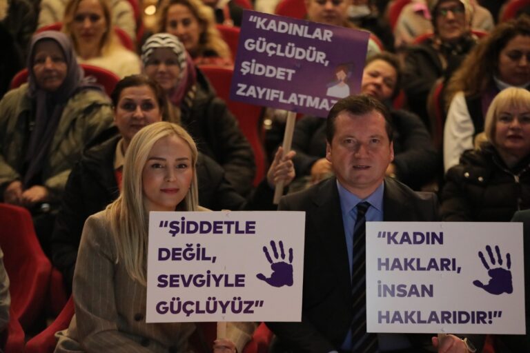 Silivri’de Kadına Şiddet Konusunda Farkındalık Semineri Düzenlendi