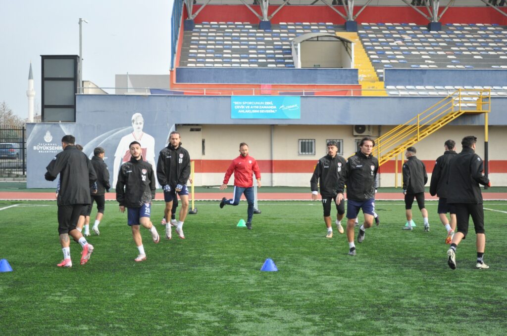SİLİVRİSPOR HAZIRLIKLARA DEVAM EDİYOR