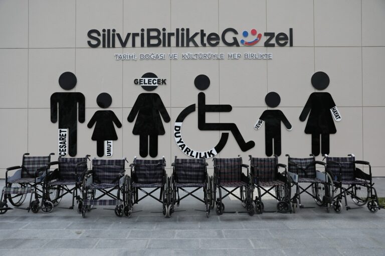 Silivri Belediyesi, Engelli Vatandaşlara Destek Olmaya Devam Ediyor