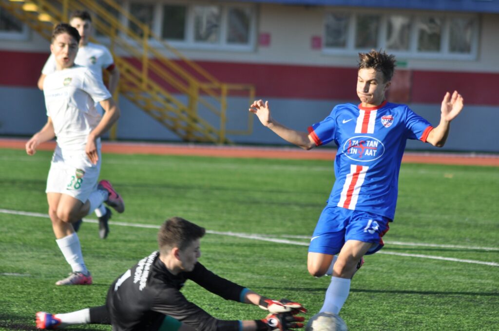 SİLİVRİSPOR U16 ŞEN ŞAKRAK ( 2 – 0 )