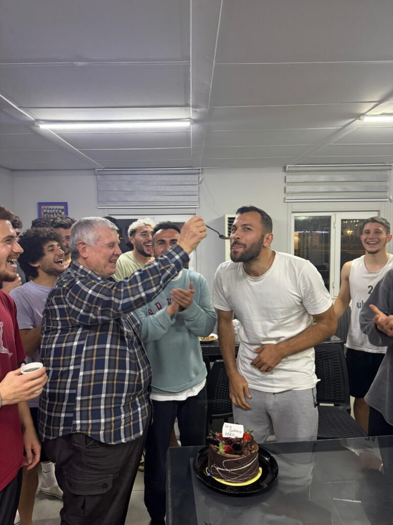 MUTLU YILLAR KERİM BÖLÜK