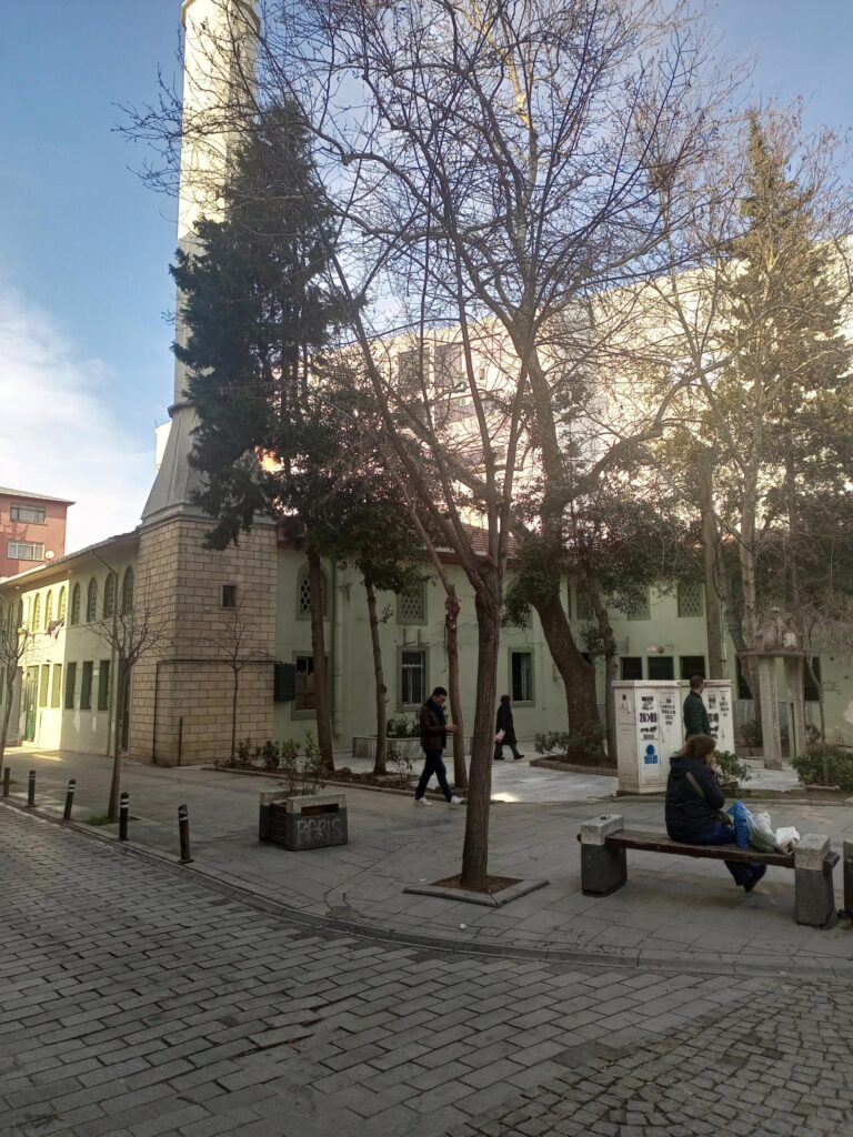 Silivri,Alibey Camii yıkılıyor