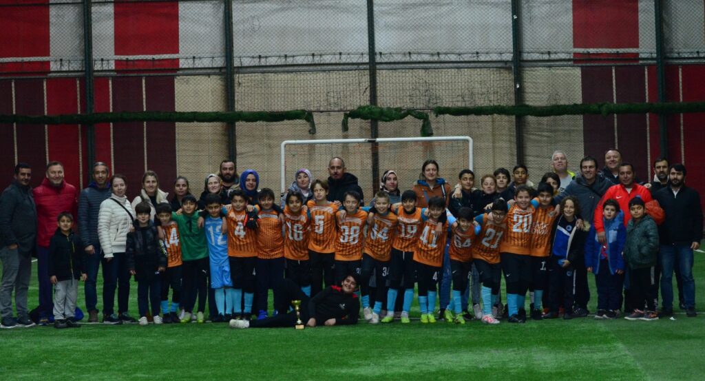 S.MİMARSİNANSPOR U12 ŞAMPİYONLUĞA ABONE
