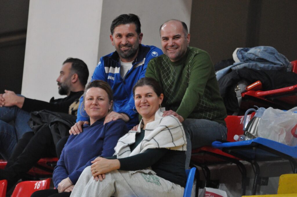 BKS İLE YATIP BKS İLE KALKIYORLAR