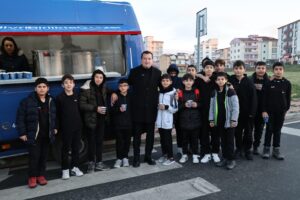 “Bora ağabeyiniz olarak her zaman yanınızdayım”