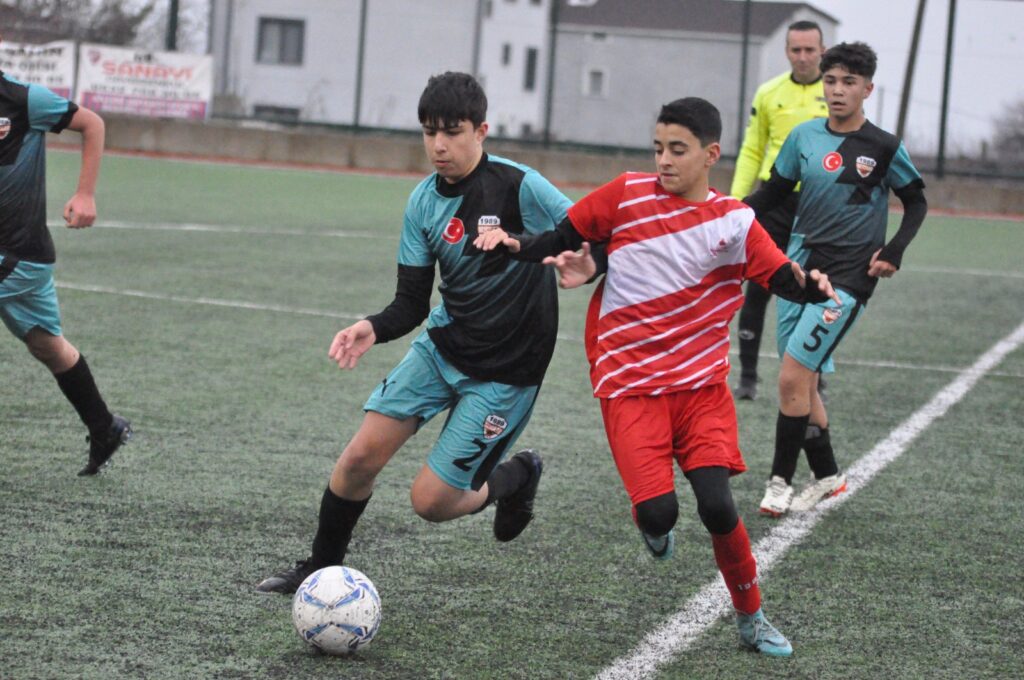 NE BEYCİLERSPOR NE S.MİMARSİNANSPOR ( 0 – 0 )
