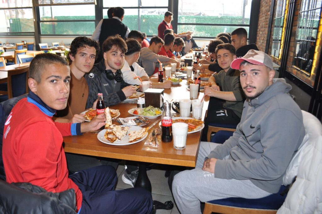 ŞÖHRET SAÇ TAVA SİLİVRİSPORU AĞIRLADI