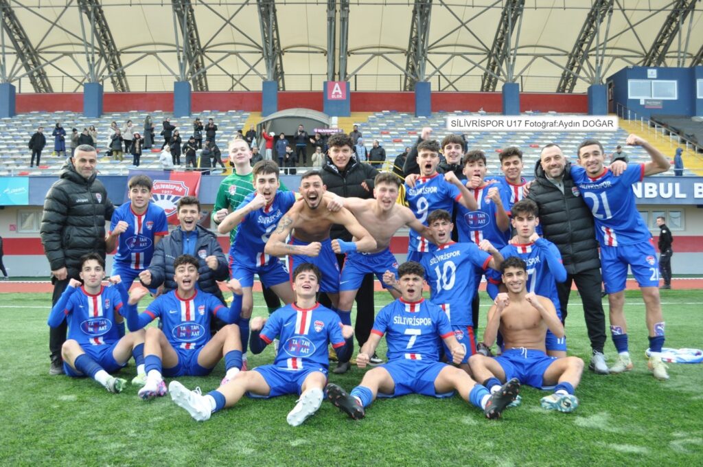 7 24  HAFTALARA SİLİVRİSPOR DAMGASI GENÇLER AĞABEYLERİNİN YOLUNDA