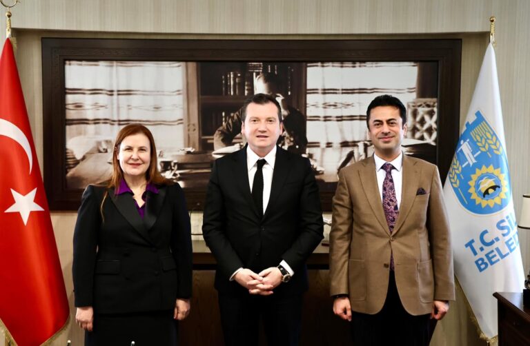 Başkan Balcıoğlu Demiroğlu Bilim Üniversitesi Yetkililerini Ağırladı