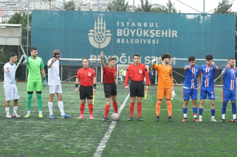 BEYOĞLU YENİÇARŞI U19 DİREKLERE DUACI ( 2 – 0 )
