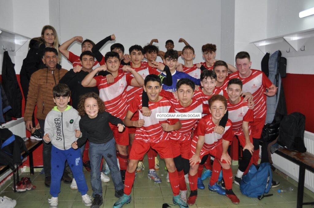 SİLİVRİ U15/B DERBİSİ S.MİMARSİNANSPOR’UN ( 5 – 3 )