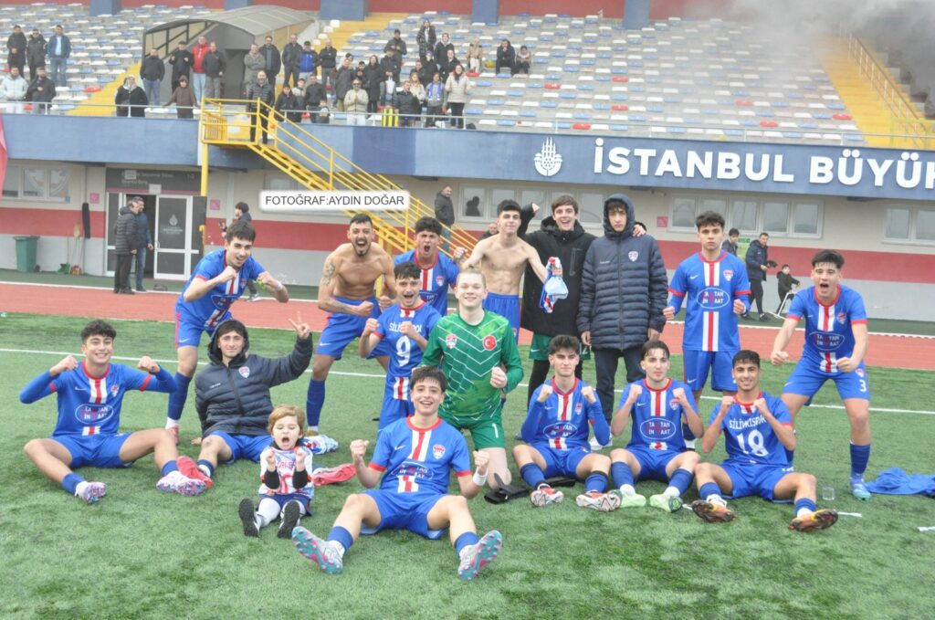 SİLİVRİSPOR U17 10 NUMARA ( 2 – 0 )