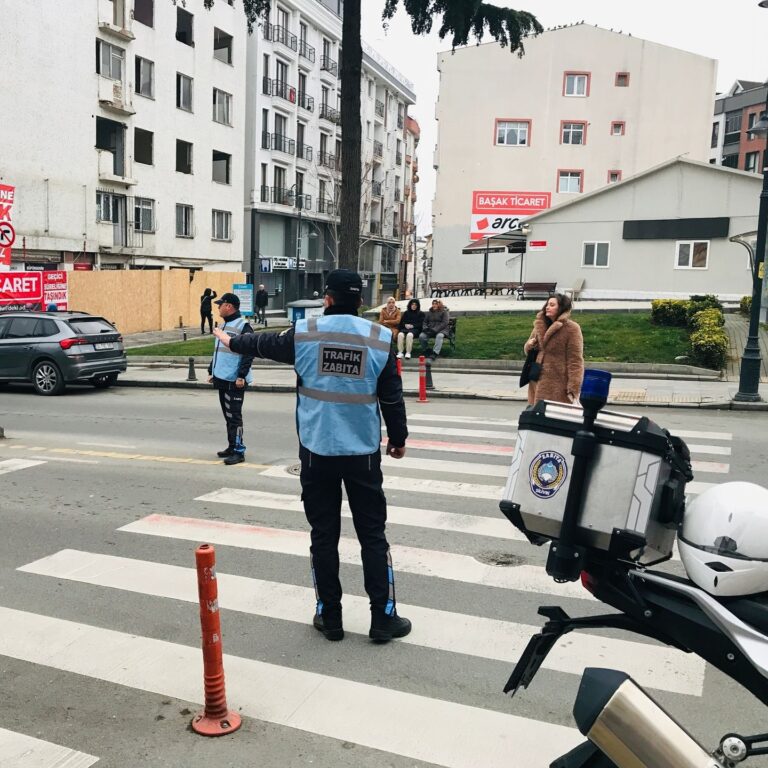 Öğrenciler Okula Güvenle Gitsin Diye, Zabıta Ekipleri Görevde!