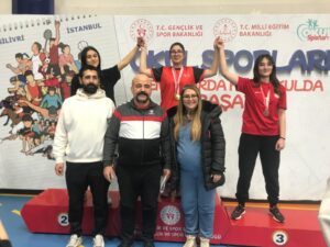 SENANAZ ÖKSÜZ İSTANBUL ŞAMPİYONU