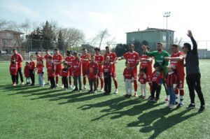 BAHAR ŞENLİĞİ GİBİ MAÇ