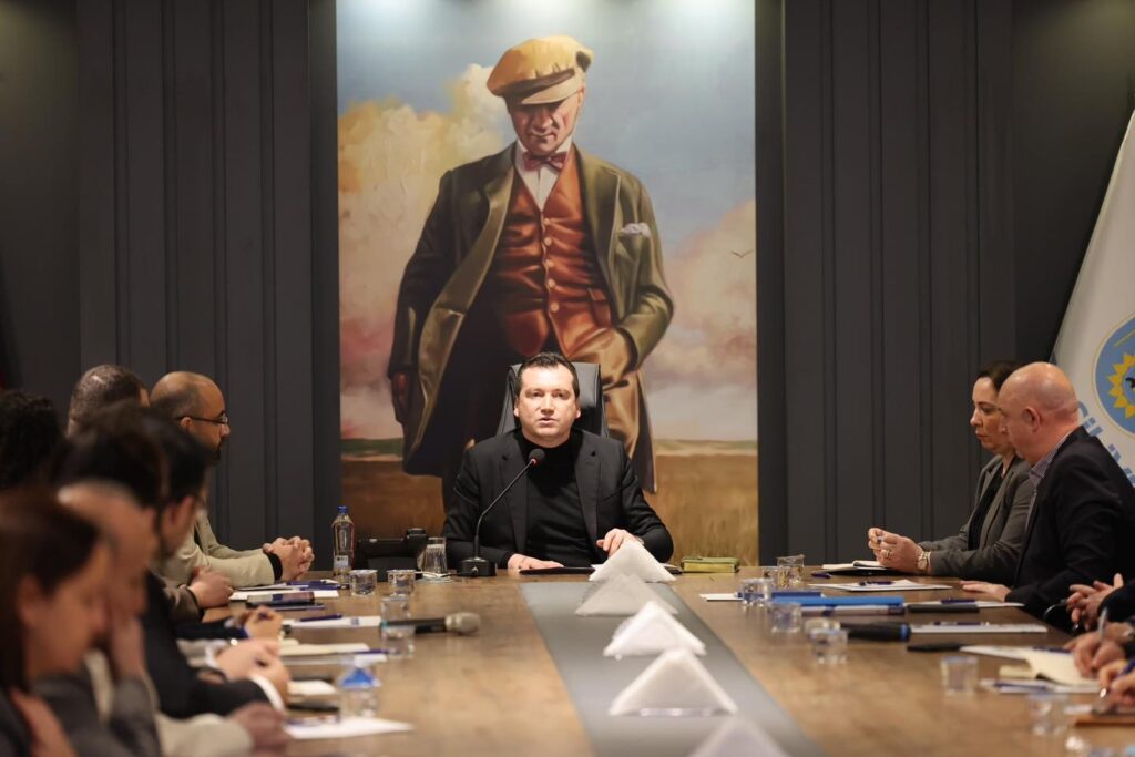 Başkan Balcıoğlu, Birim Müdürleriyle Değerlendirme Toplantısı Yaptı