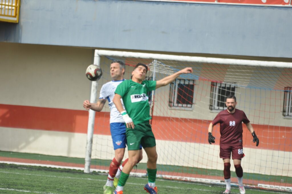 ALİPAŞASPOR EVİNDE KAYIP ( 2 – 5 )