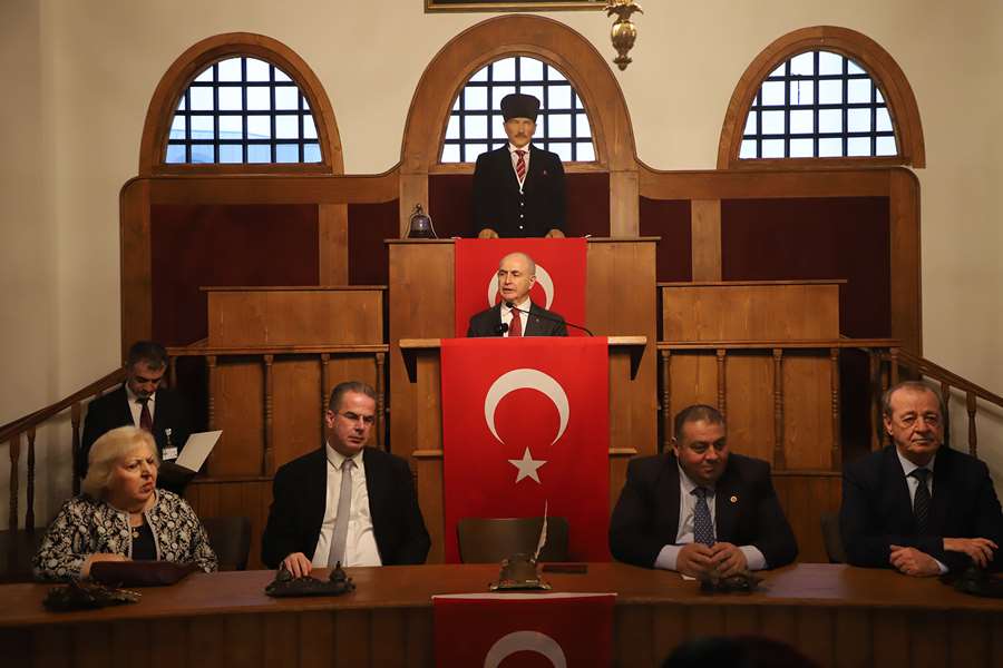 İstiklal Marşı’nın 104’üncü yıl dönümüne özel meclis toplantısı