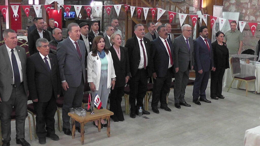 Anadolu Birliği Partisi İstanbul’da 2. Olağan Kongresini Gerçekleştirdi