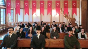 Gençlik Meclisi, başkan ve komisyonları belirledi