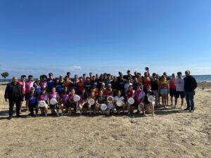 Gençler Firizbi ve Voleybol Alanında Yeteneklerini Sergiliyor