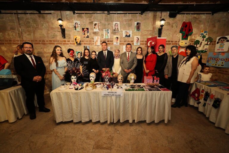 19 Mayıs’a Özel Karma Gençlik Sergisi Silivri’de Açıldı