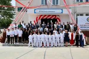 Başkan Balcıoğlu, Büyükçavuşlu Ortaokulu Mezuniyetine katıldı