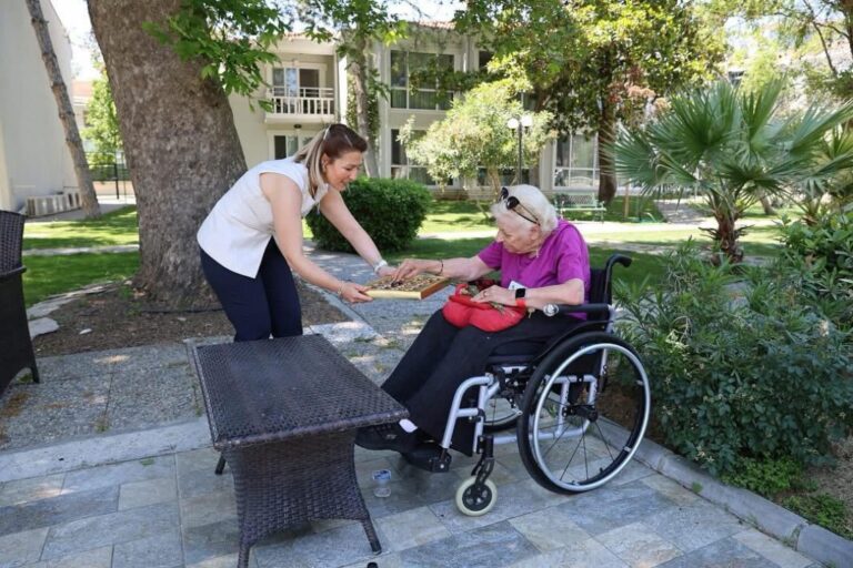 Silivri Belediyesi’nden Huzurevlerine Bayram Ziyareti