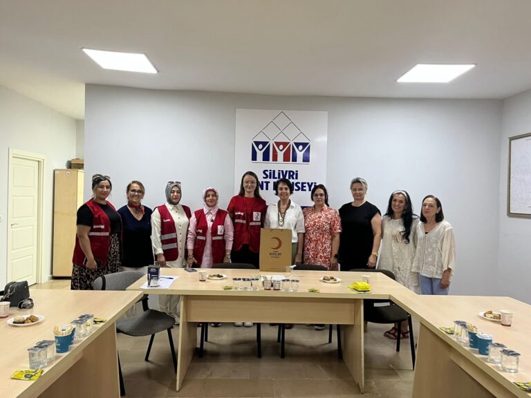 Kızılay Silivri Şube Başkanlığı Kadın Komisyonundan Ziyaret