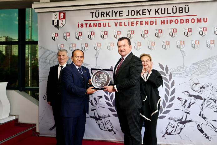 İstanbul Veliefendi Hipodromu’nda Silivri Belediye Başkanlığı Koşusu Gerçekleşti