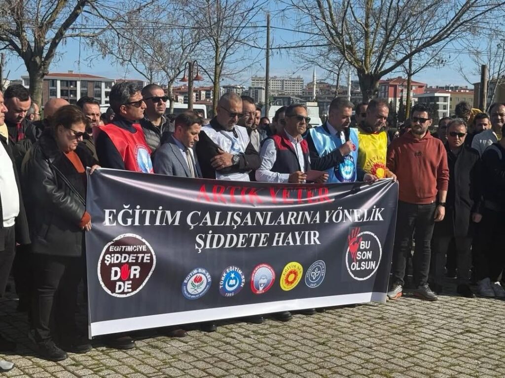 ÖĞRETMEN SENDİKALARI  ŞİDDETE KARŞI TEK YUMRUK OLDU