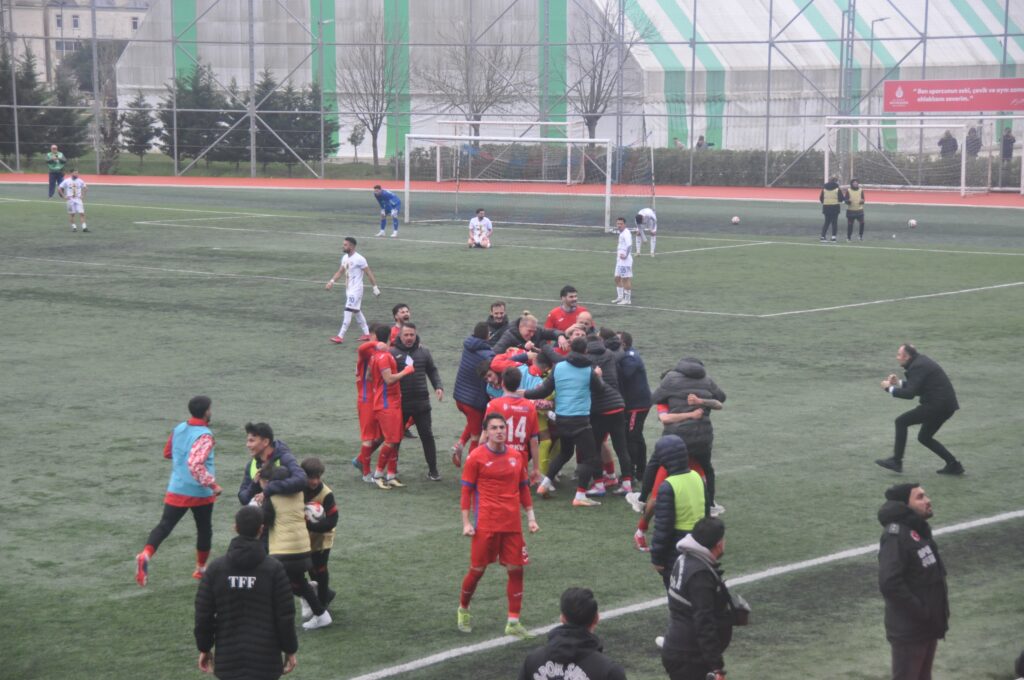 Silivrispor’dan 90’da hayat öpücüğü!