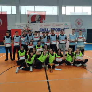 SİLİVRİ MEKTEBİM KOLEJİ’NDEN YAKAN TOP TURNUVASINDA ÇİFTE BAŞARI