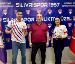 SİLİVRİSPOR’DAN TÜRKİYE KİCK BOKS ŞAMPİYONASI’NDA ÇİFTE GURUR