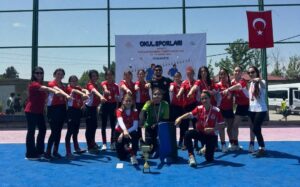 SİLİVRİ’NİN HOKEYDE ŞAMPİYONLUK GURURU!