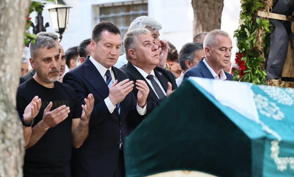 Silivri’nin Sevilen Esnafı Mehmet Karakaş’a Son Görev