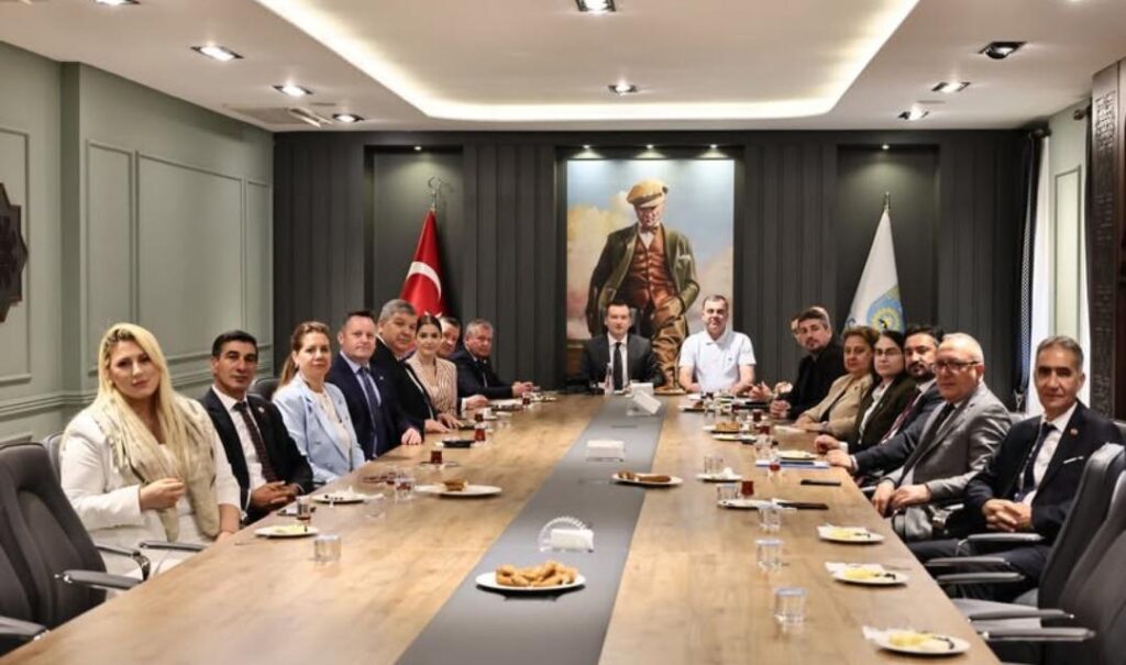 CHP’DE MECLİS ÖNCESİ KRİTİK GÜNDEM TOPLANTISI