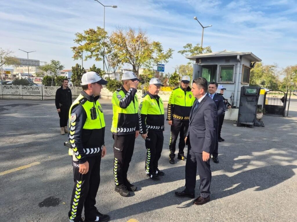 SİLİVRİ KAYMAKAMI MURAT EREN , BÖLGE TRAFİK AMİRLİĞİNİ ZİYARET ETTİ