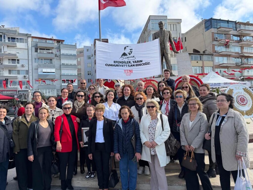 YENİ PARTİ’DEN CUMHURİYET BAYRAMI TÖRENİ’NE YOĞUN KATILIM